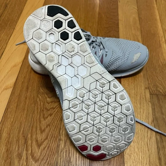 Nike Women's Free Runs - Running Sneakers - Picture 3 of 4